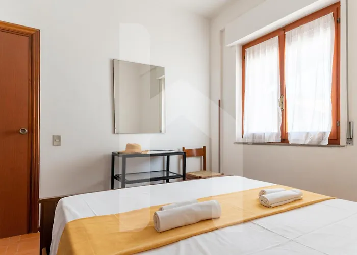 Homiday - Lungomare Dei Pini Apartman *