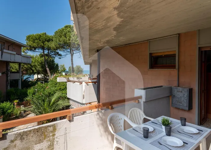 Homiday - Lungomare Dei Pini *