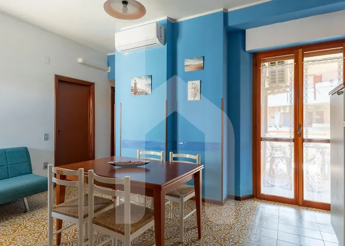 Apartman Homiday - Lungomare Dei Pini